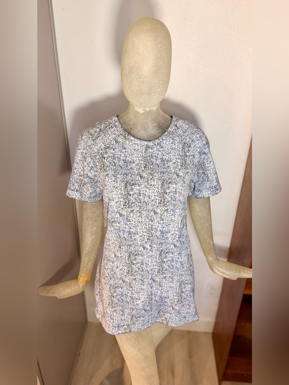 Lela Rose Textured Blue & White Crew Neck Short Sleeve Tunic Dress. Size 8